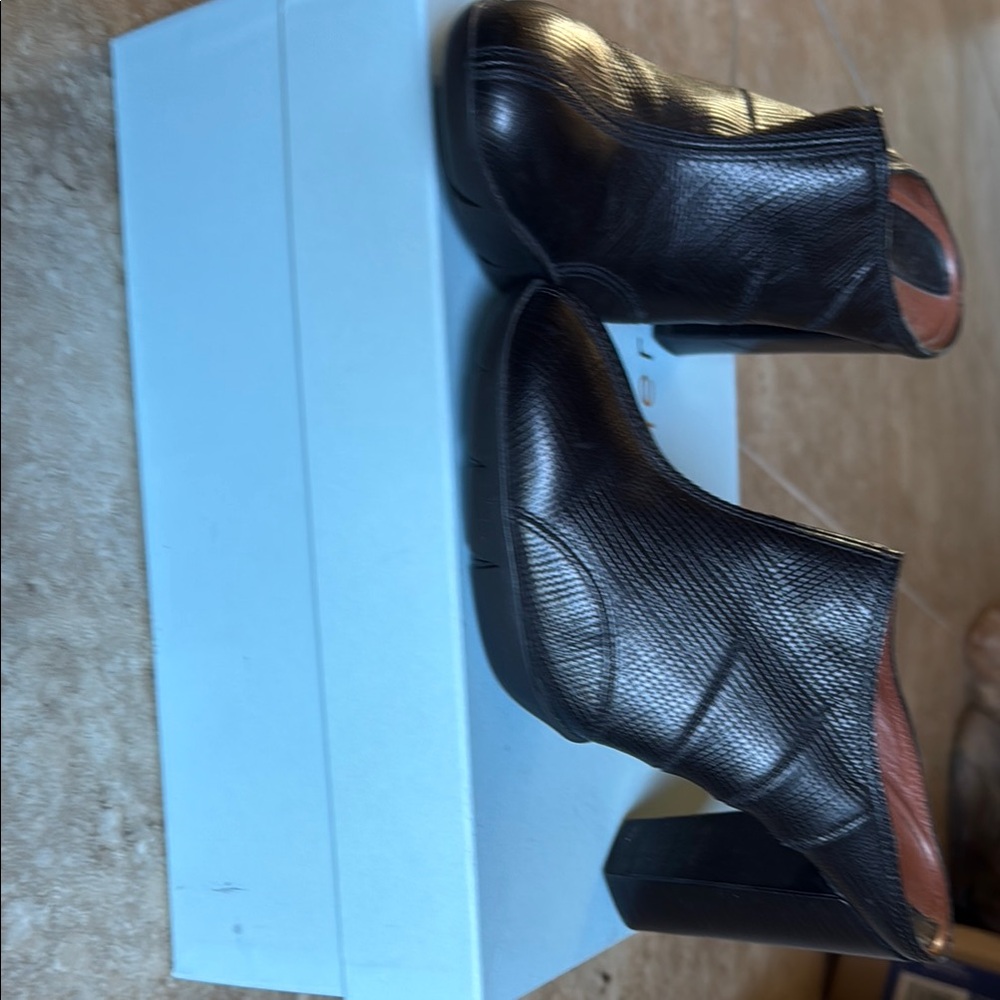 Cole Haan Black Ankle Boots with High Heel and Smooth Leather
